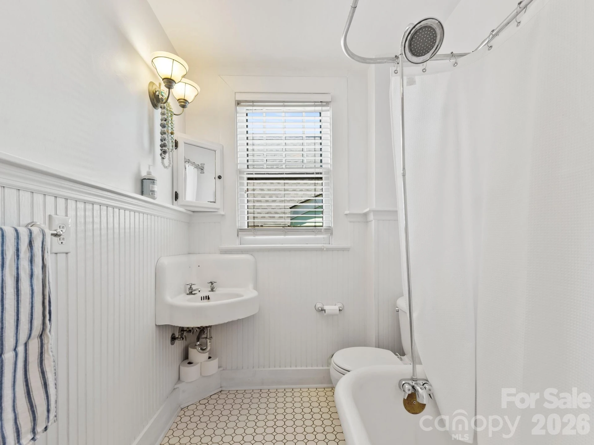 102 Courtland Avenue - Photo 22