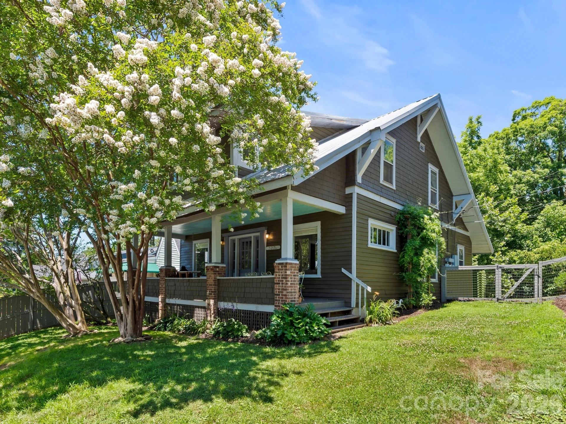 102 Courtland Avenue - Photo 36