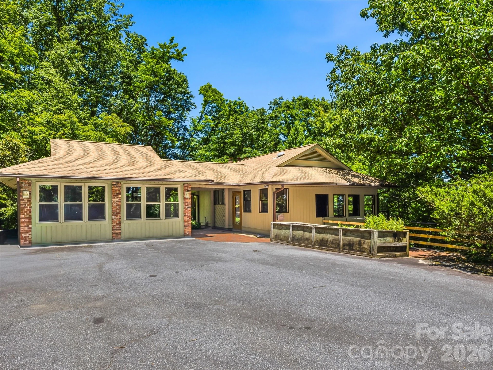 1430 Valmont Drive - Photo 2
