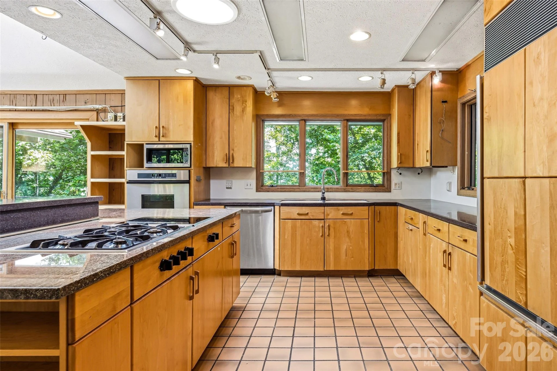 1430 Valmont Drive - Photo 20