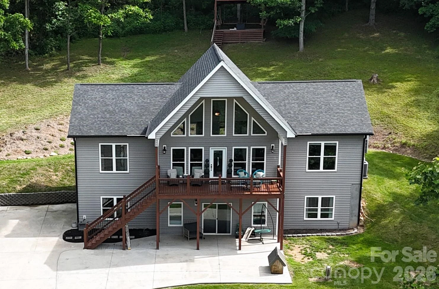 300 Green Meadow Lane