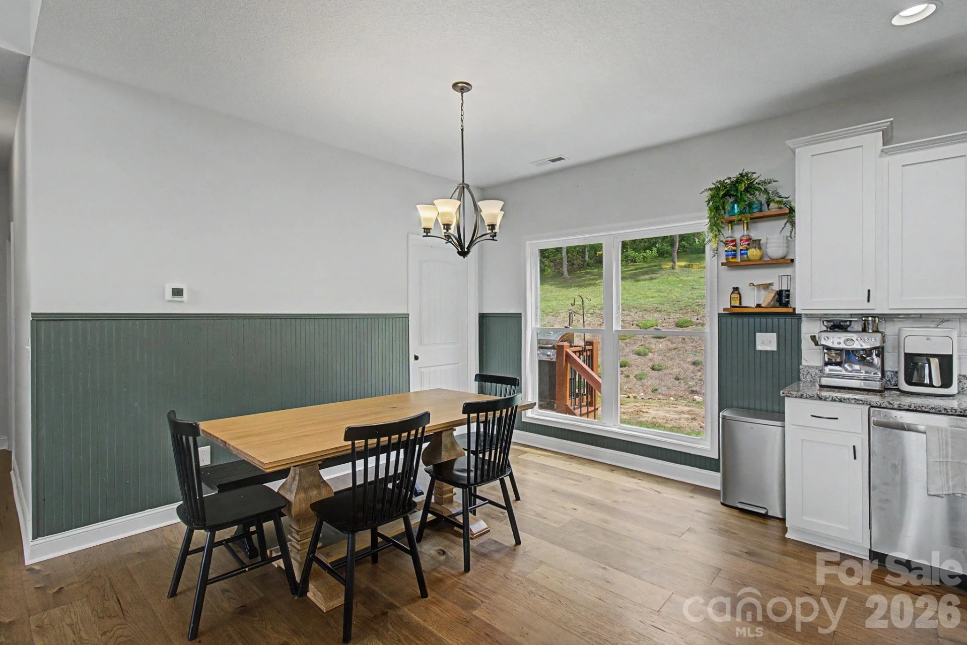 300 Green Meadow Lane - Photo 12