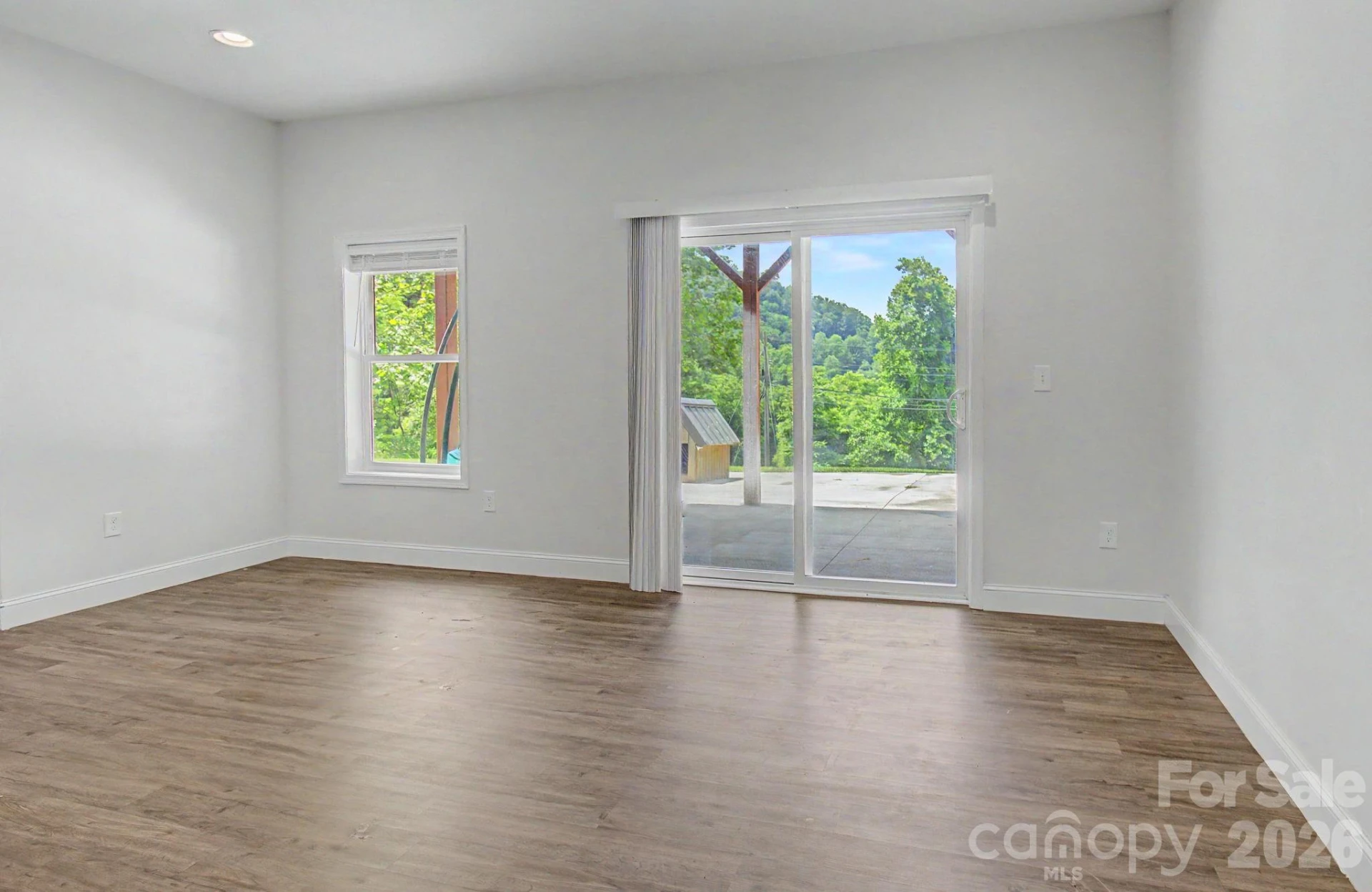 300 Green Meadow Lane - Photo 30