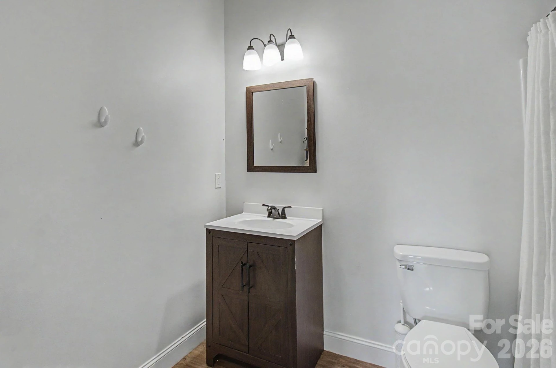 300 Green Meadow Lane - Photo 35