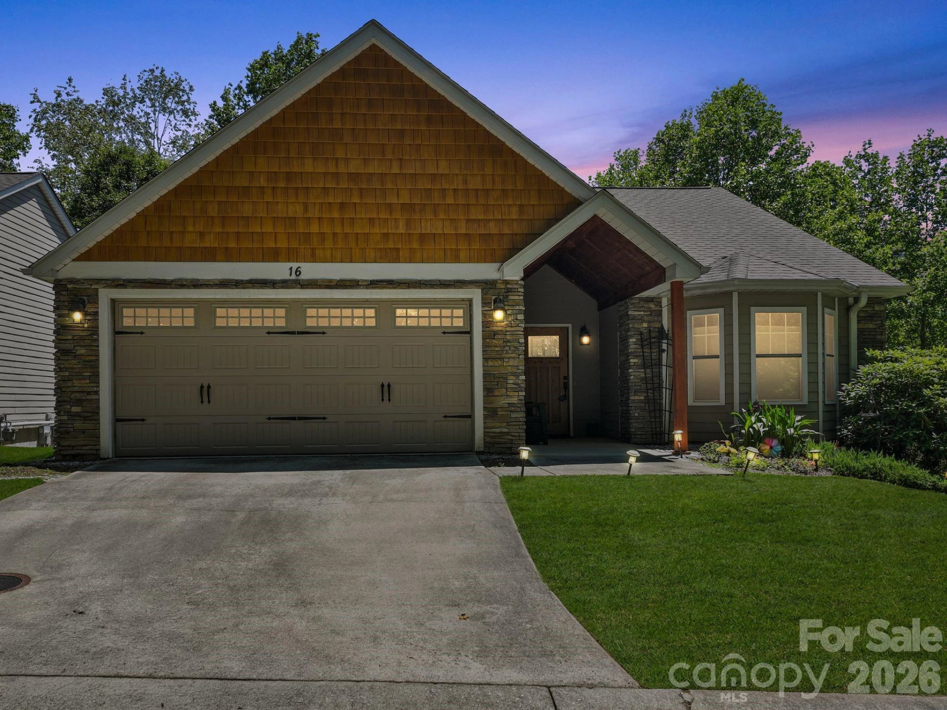 16 Jennlynn Drive - Photo 2