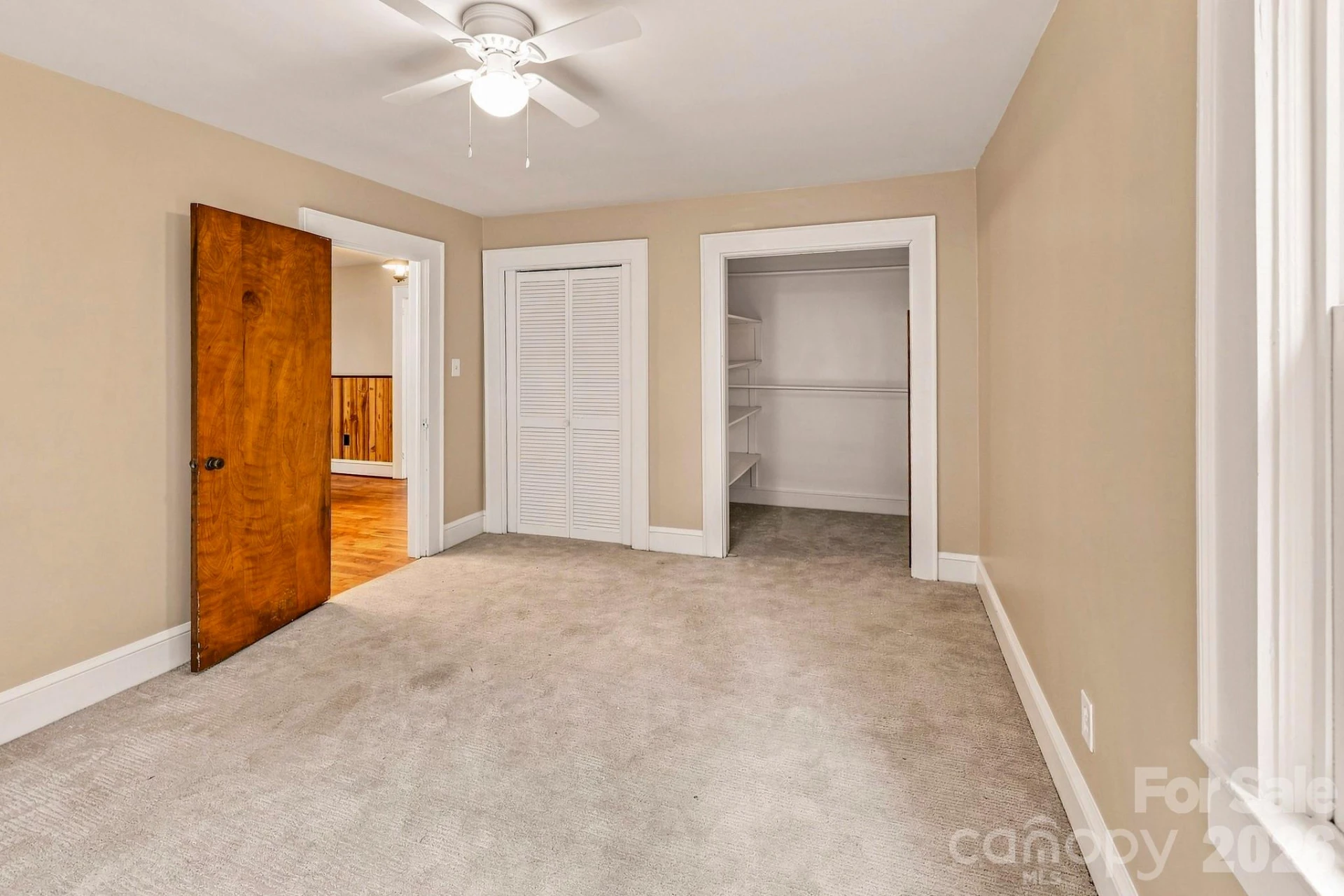 257 Maryland Drive - Photo 9