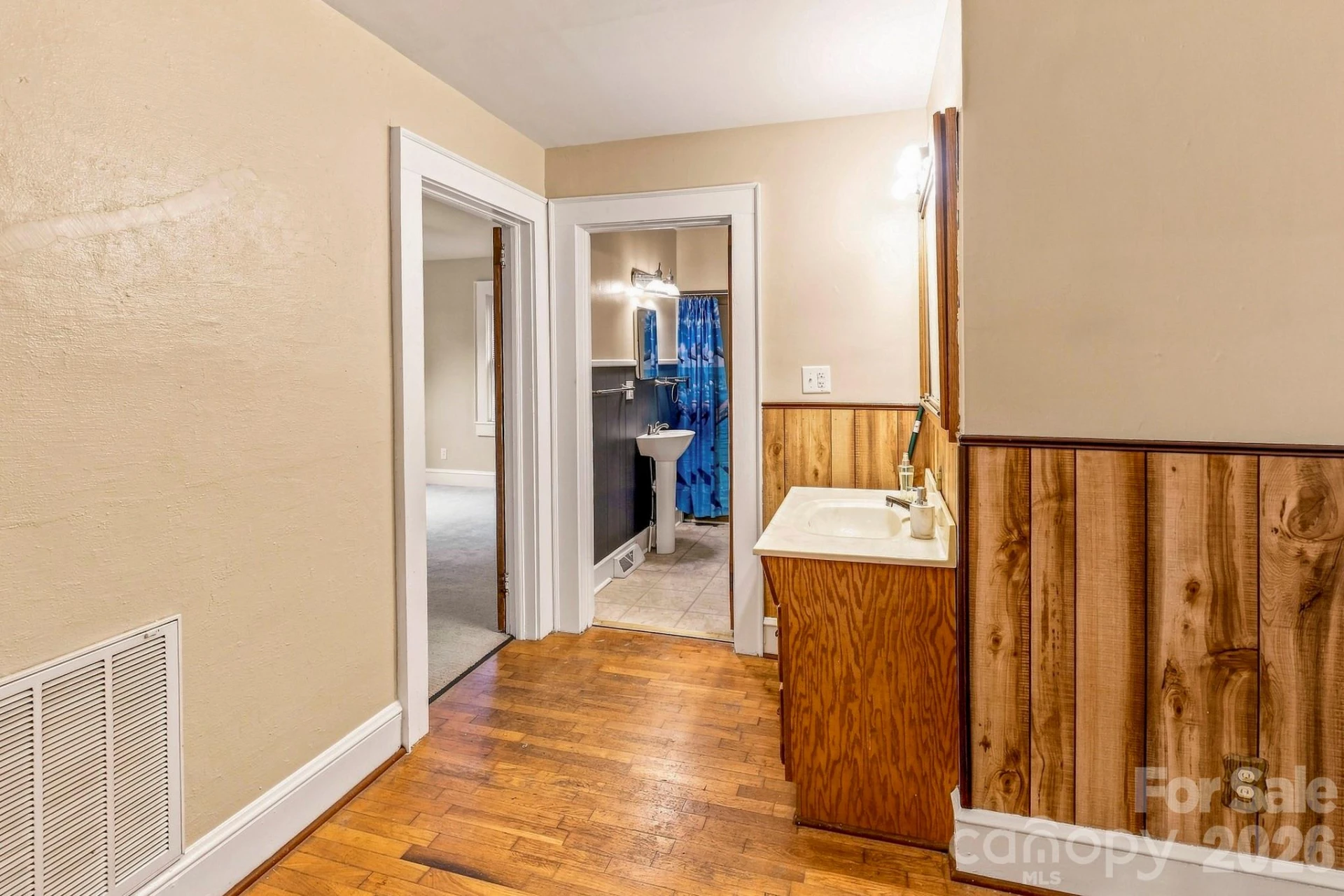 257 Maryland Drive - Photo 11