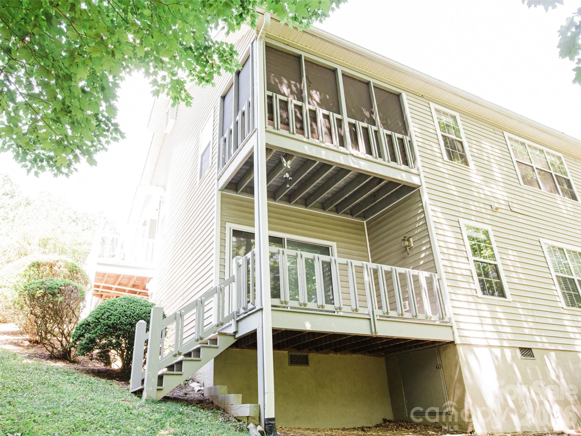 357 Laurel Park Place - Photo 18