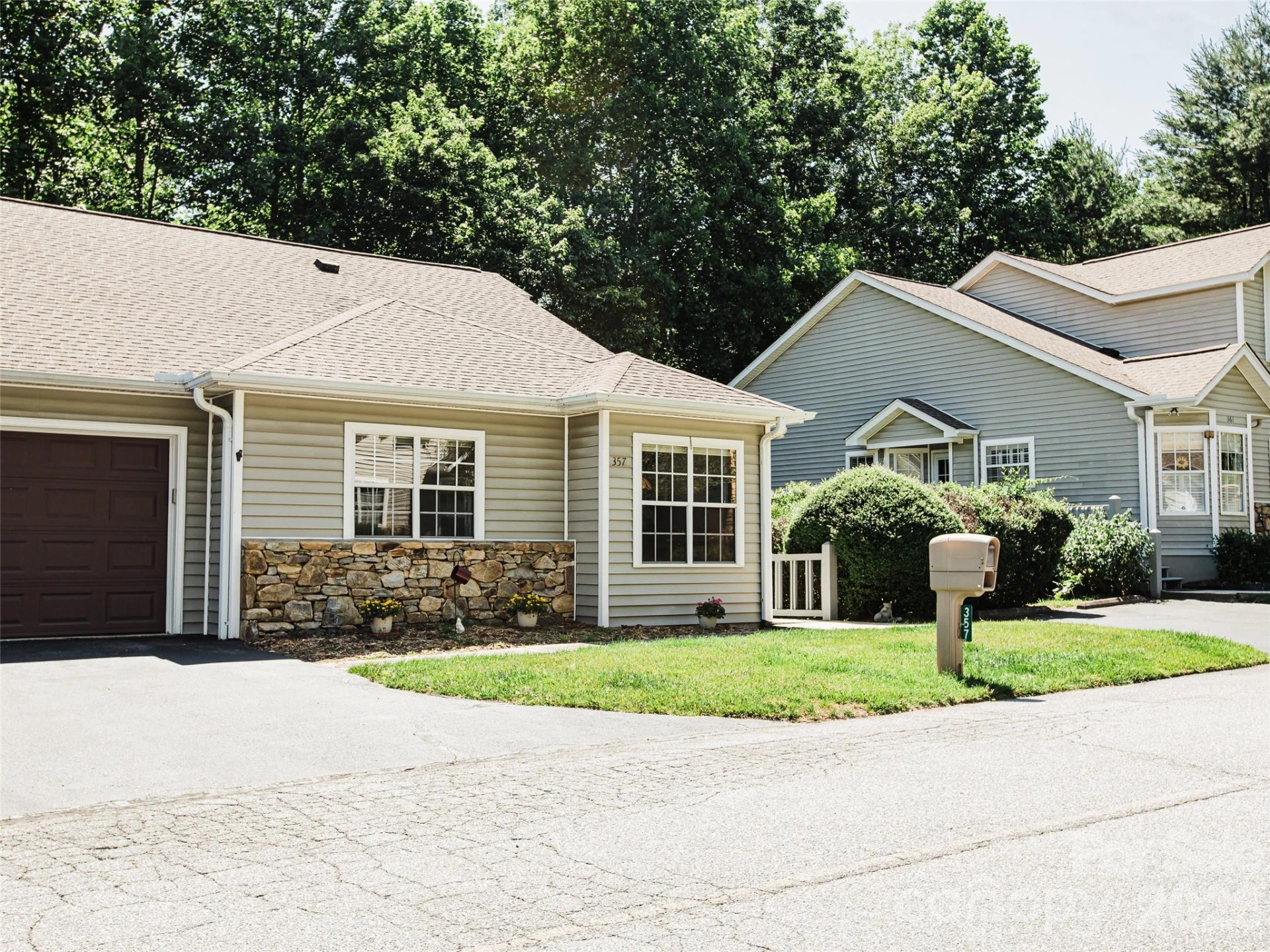 357 Laurel Park Place - Photo 20