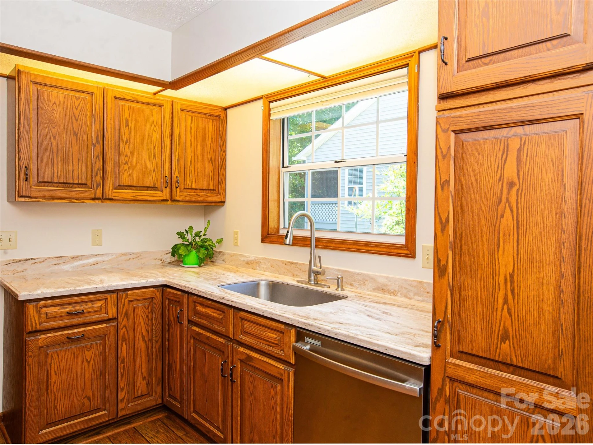 357 Laurel Park Place - Photo 6