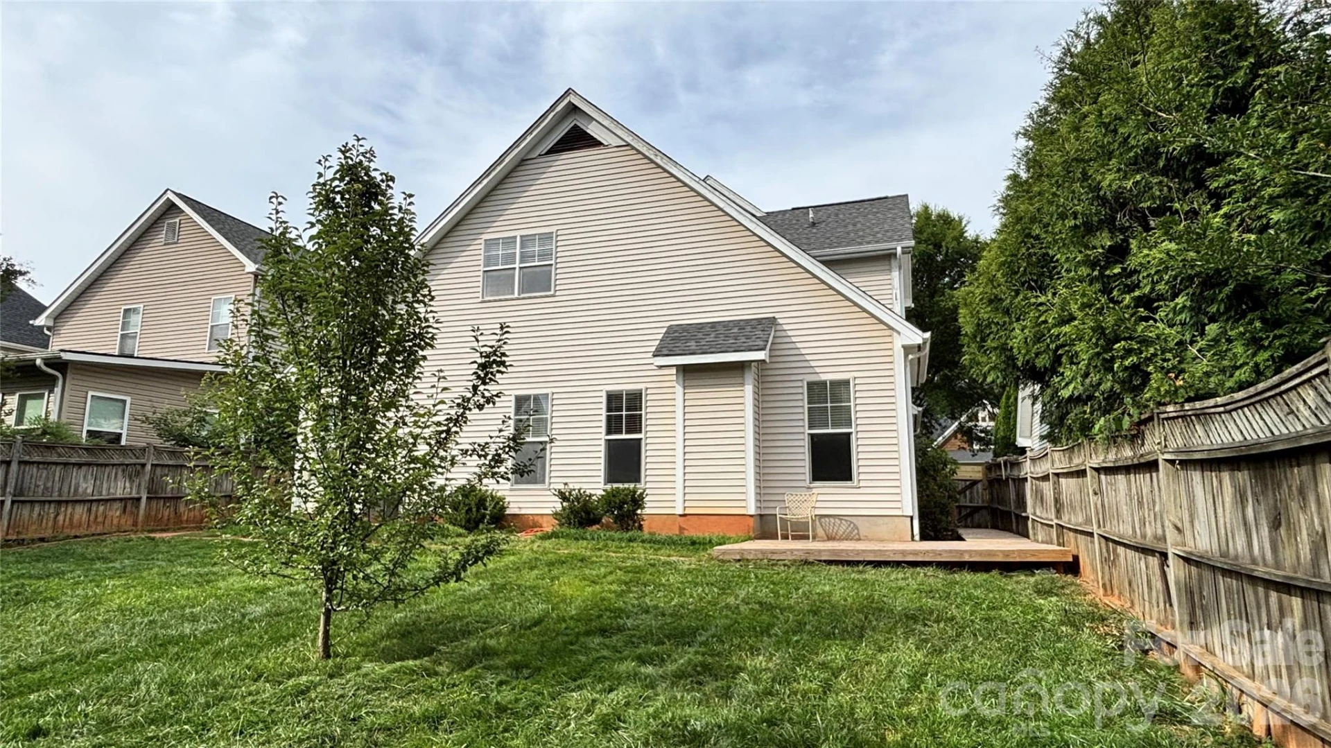 1408 Kenton Lane - Photo 4