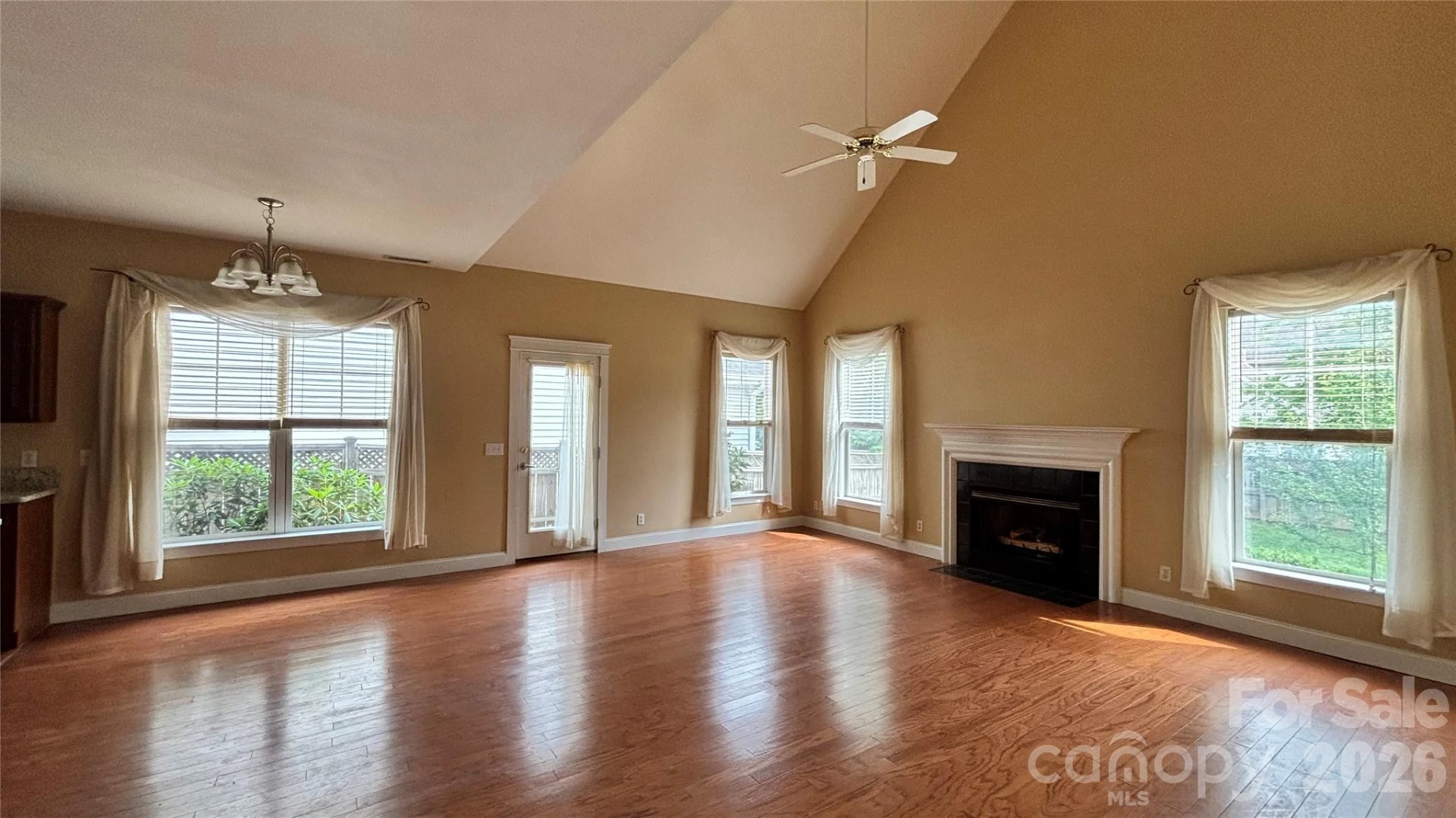 1408 Kenton Lane - Photo 9