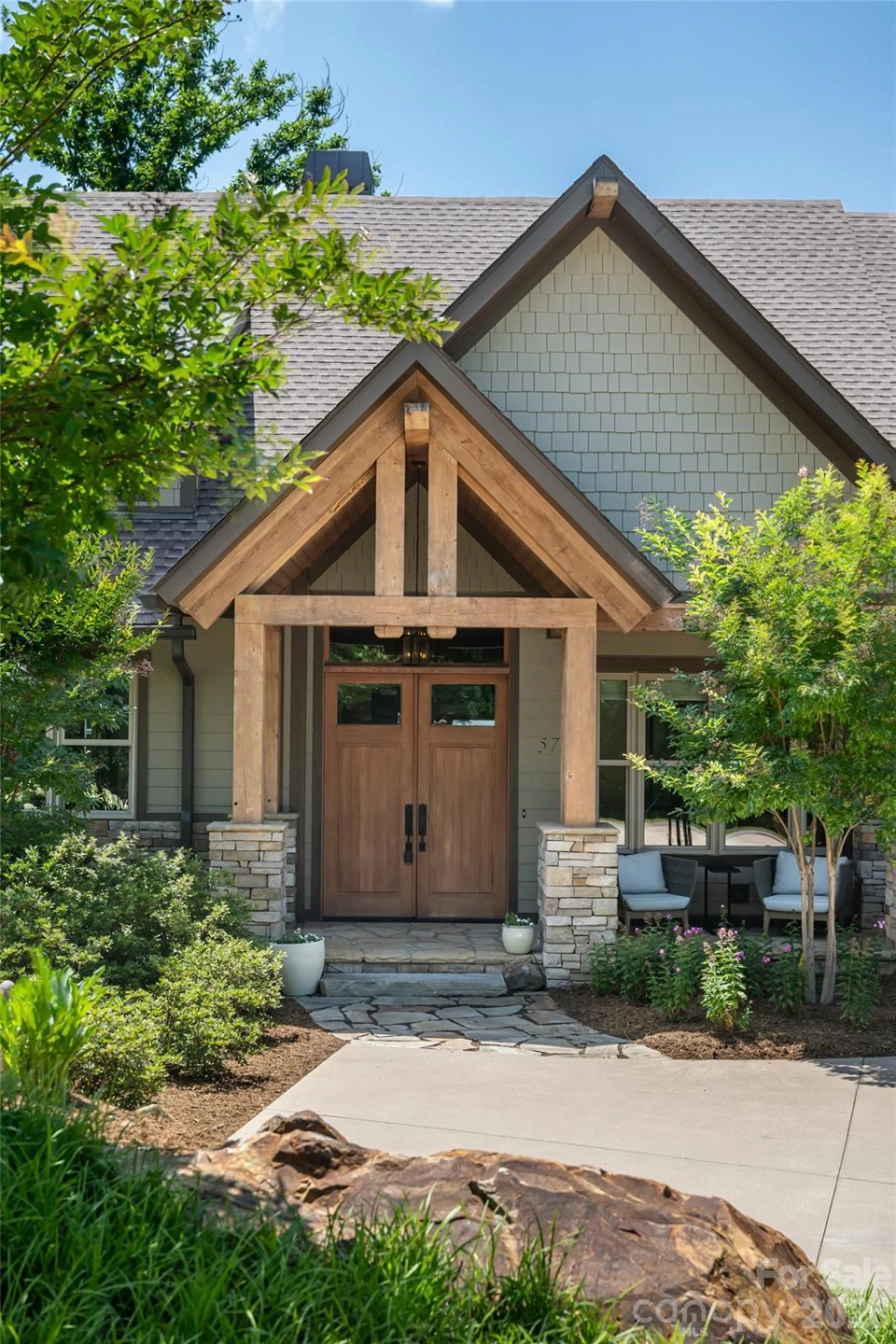 57 Villa Nova Drive - Photo 2