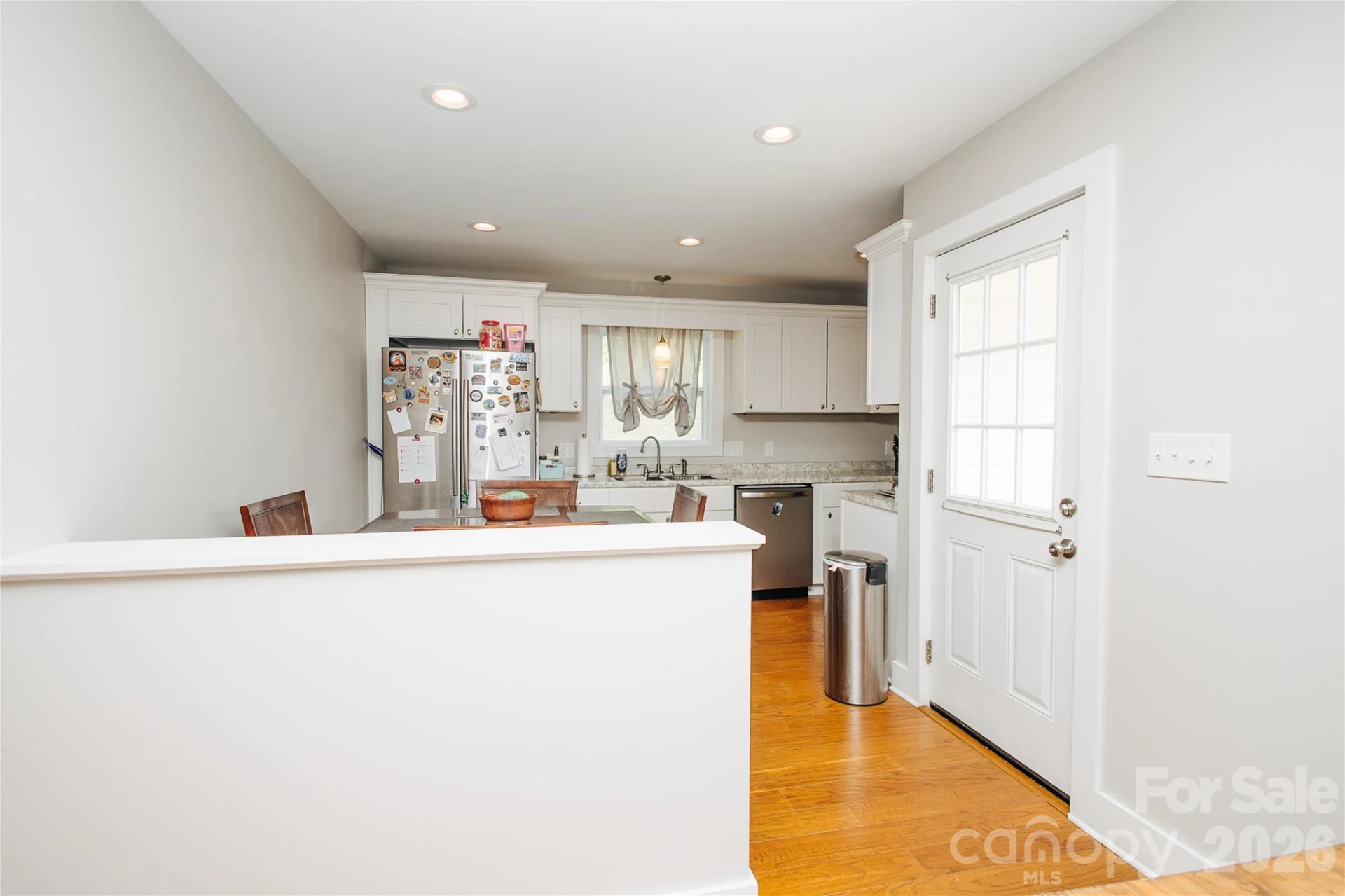 212 Maple Avenue - Photo 10