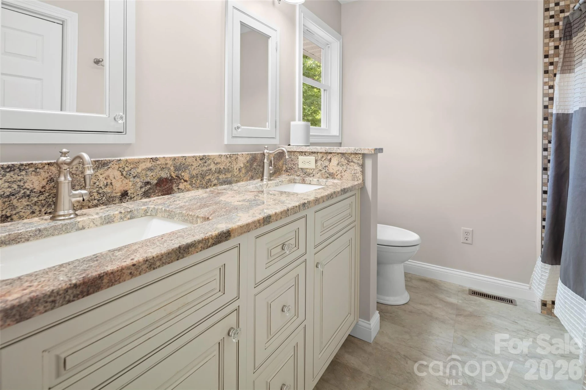 2750 Leucothae Way - Photo 14