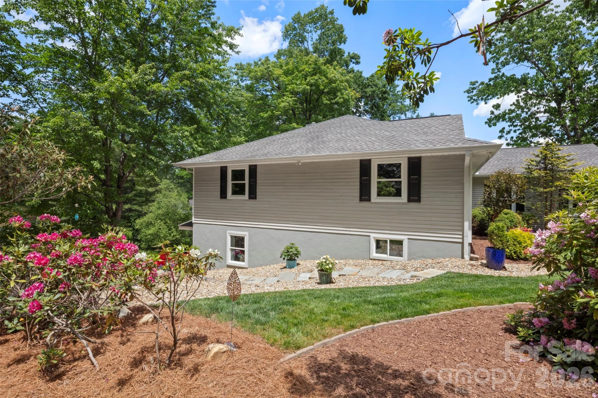 2750 Leucothae Way - Photo 27
