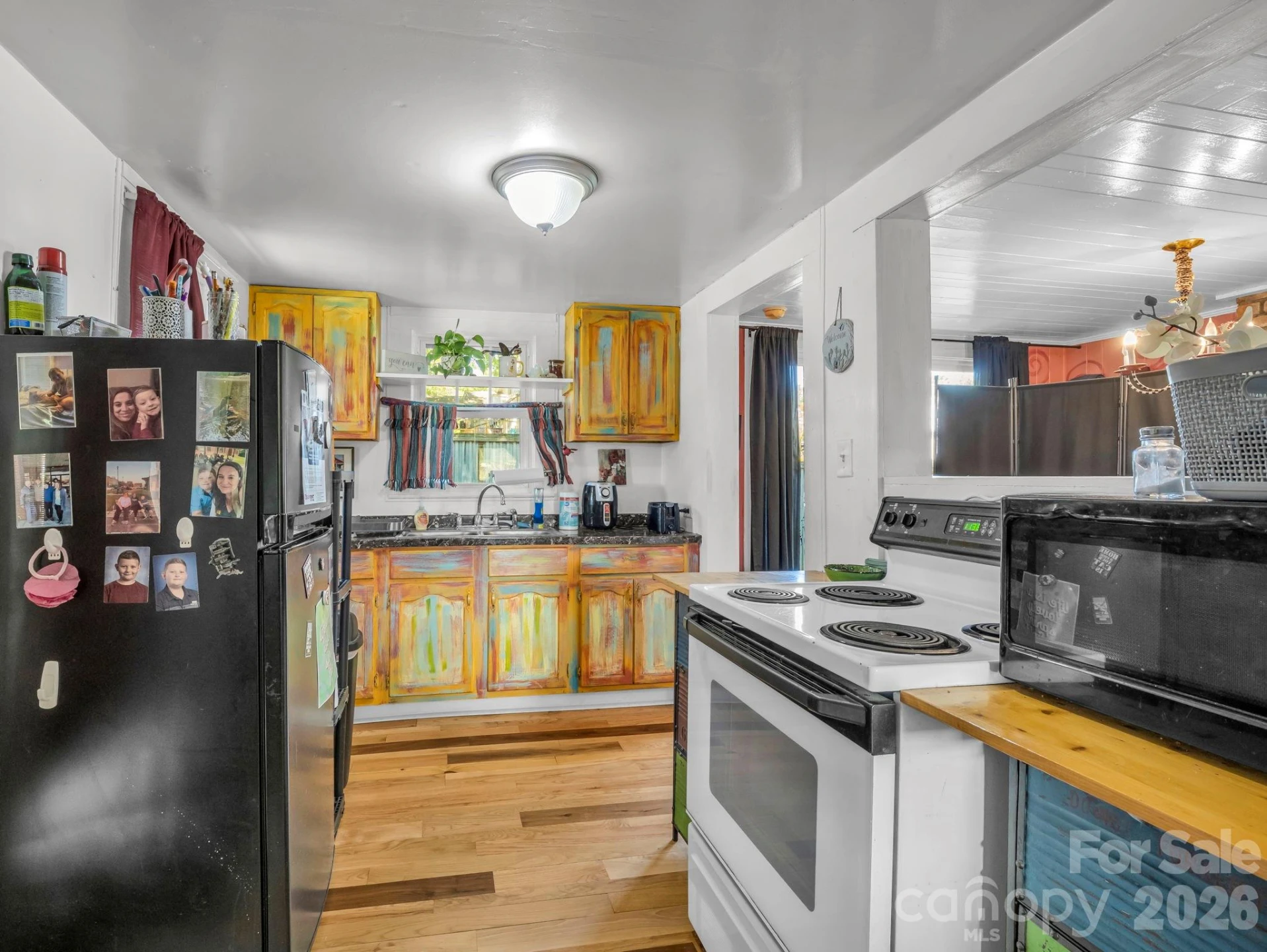 302 Davis Street - Photo 7