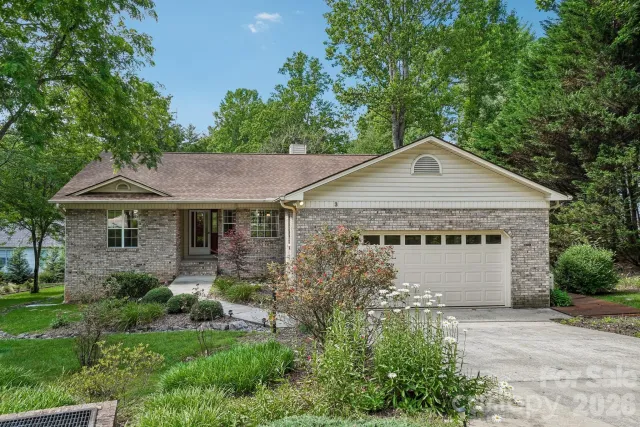 3 Wentworth Court