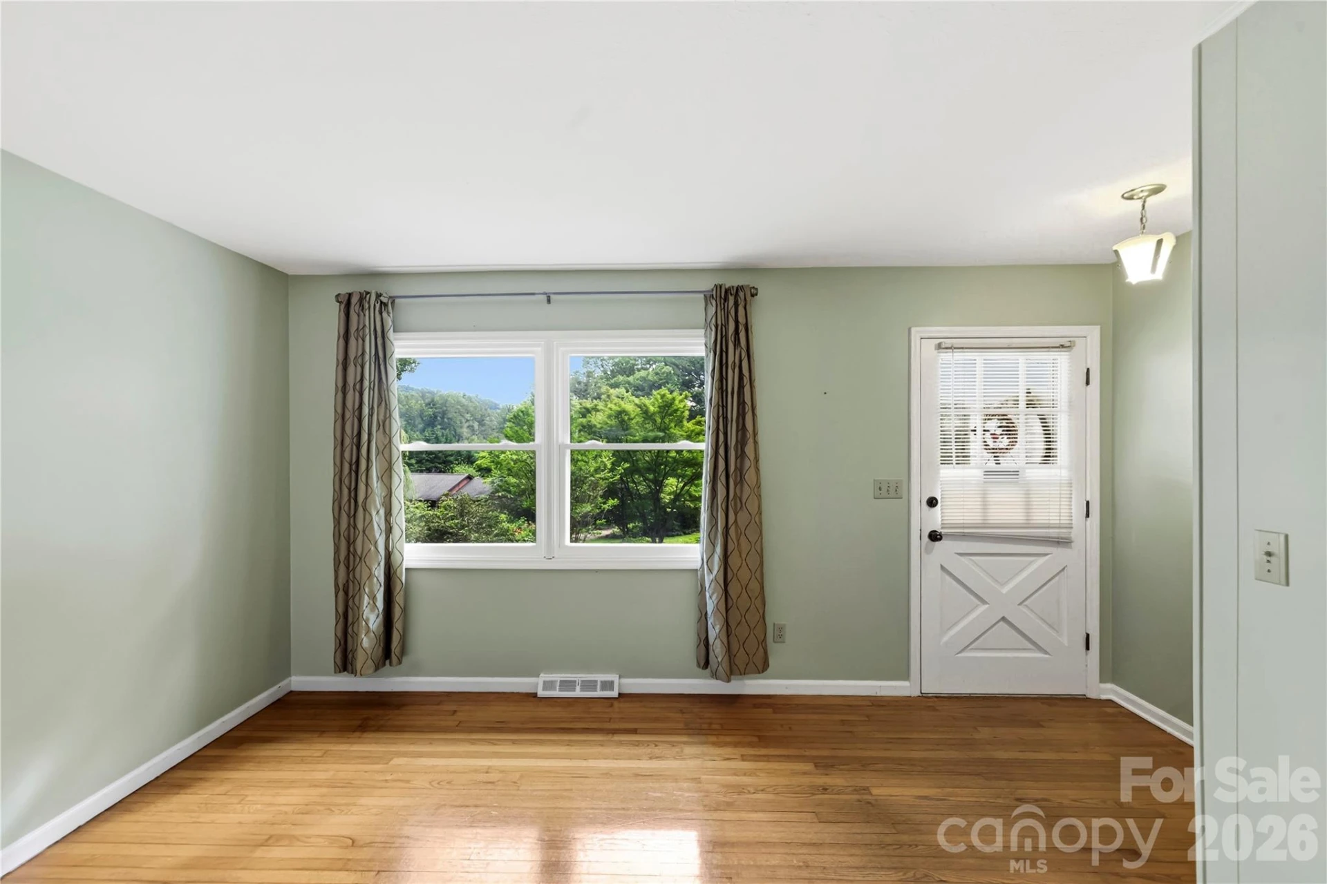 421 Comet Drive - Photo 16