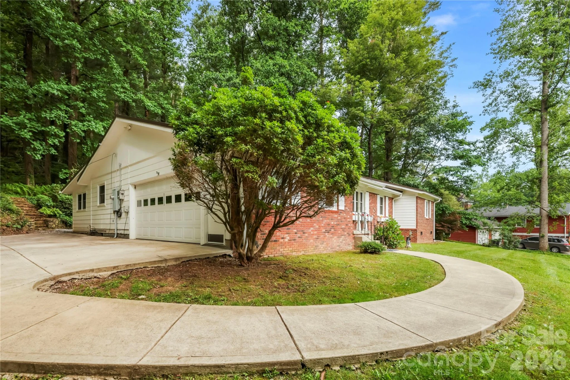 421 Comet Drive - Photo 4