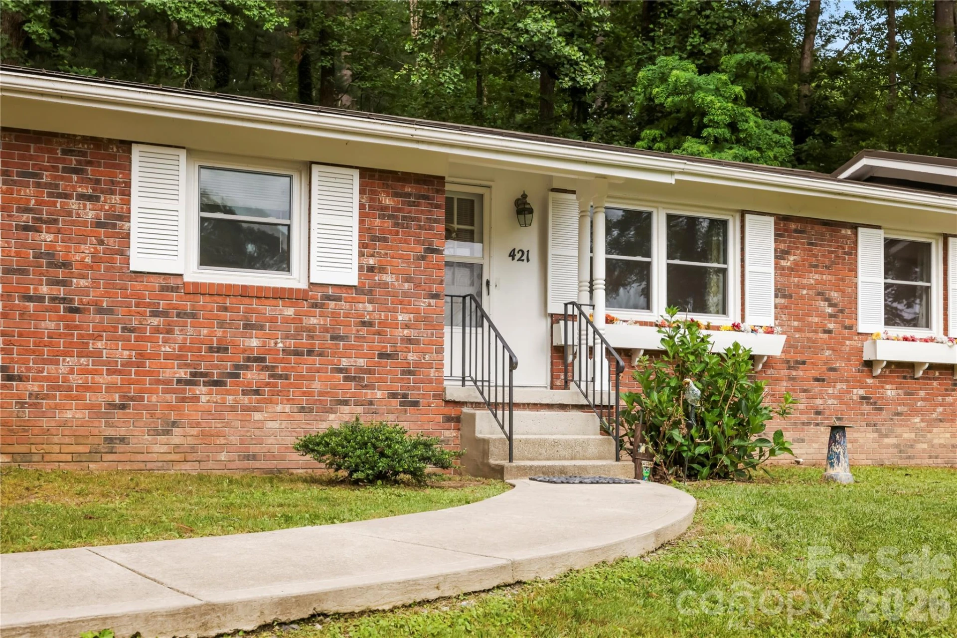 421 Comet Drive - Photo 5