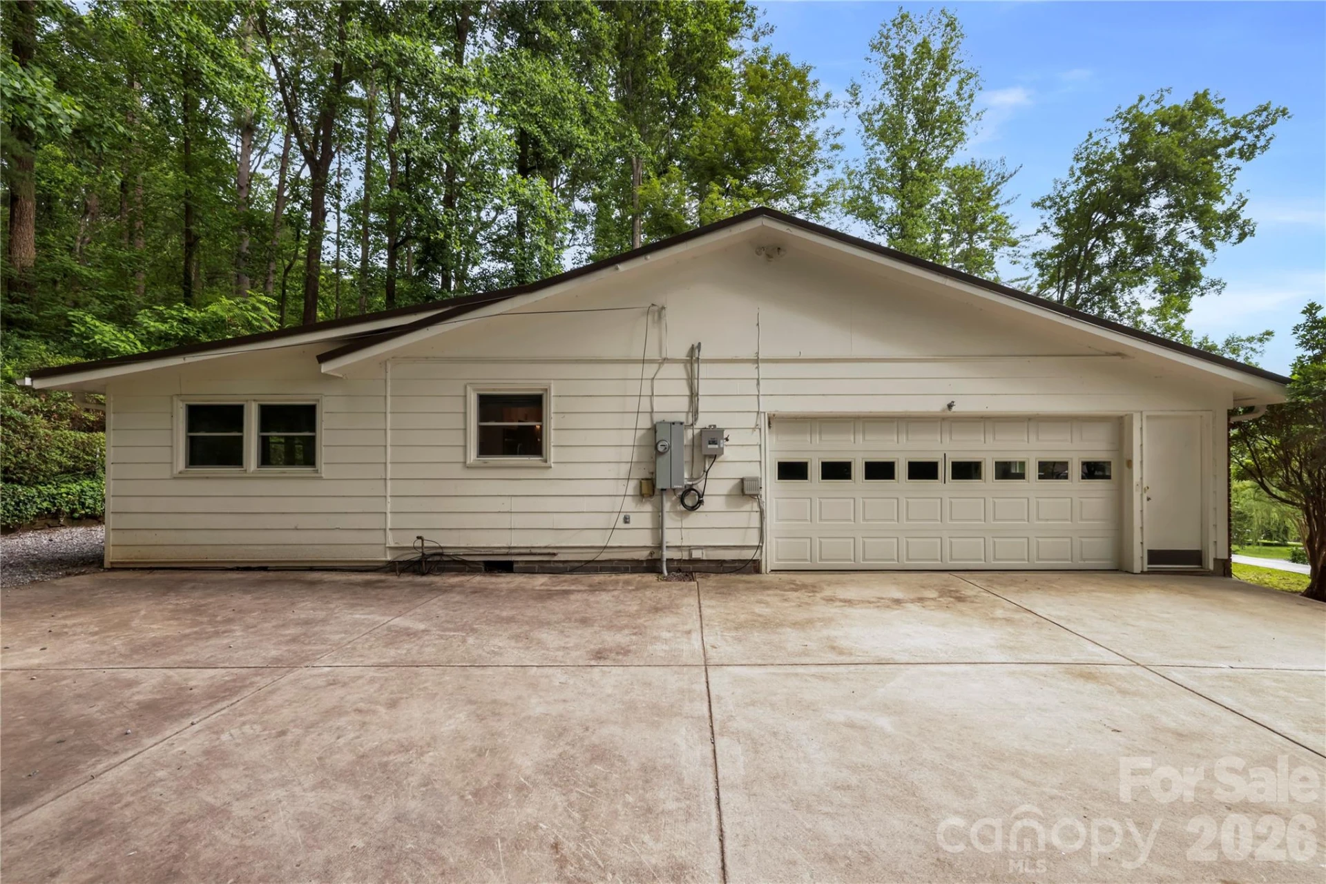 421 Comet Drive - Photo 6