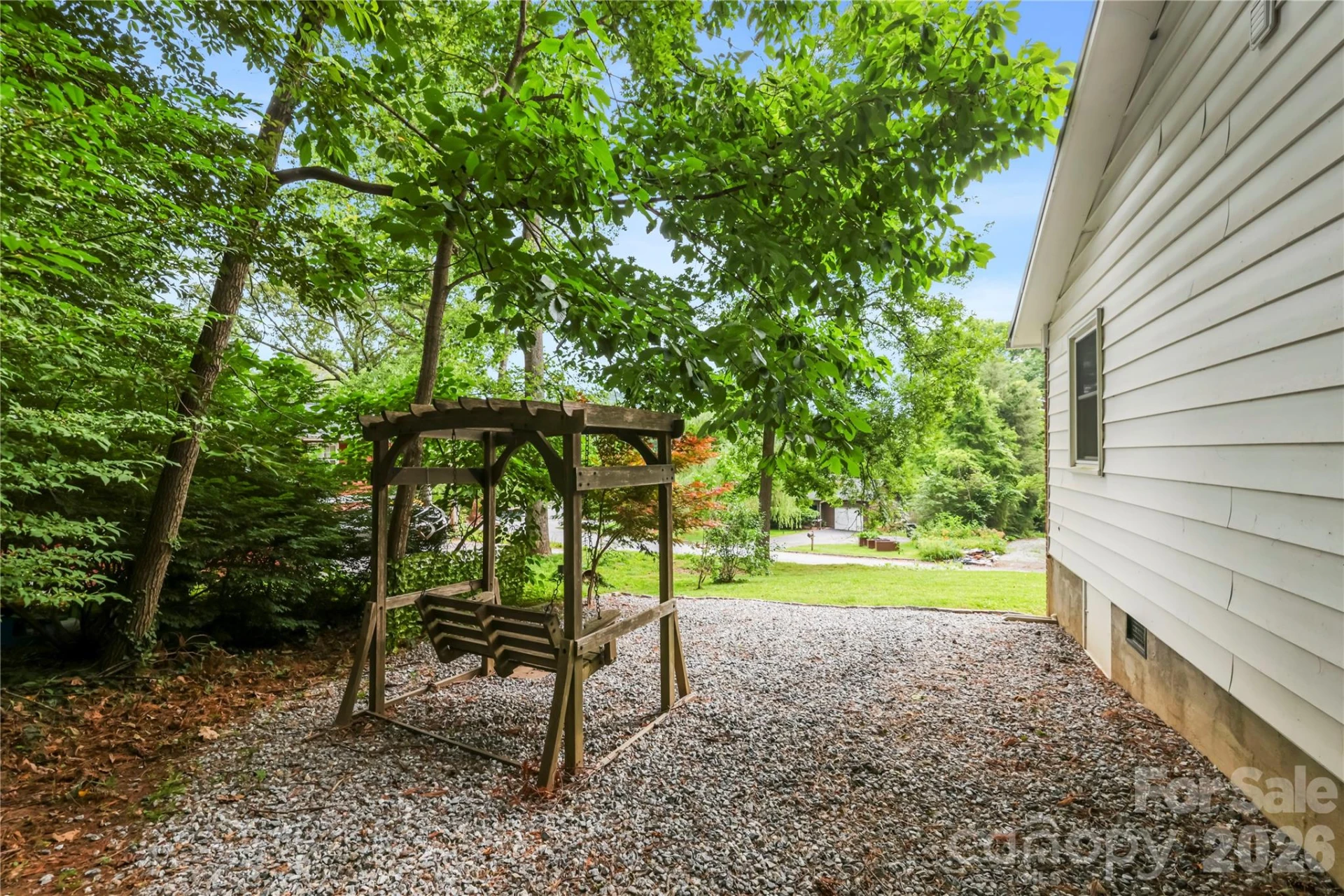 421 Comet Drive - Photo 9