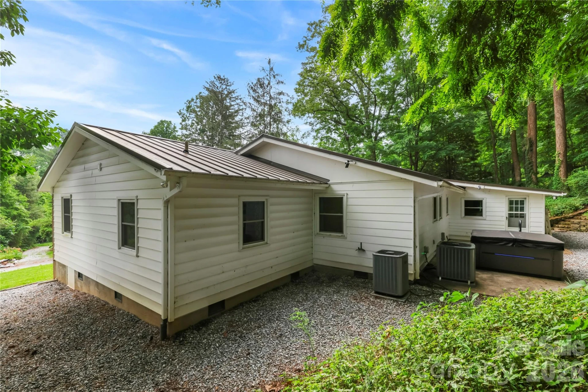 421 Comet Drive - Photo 10