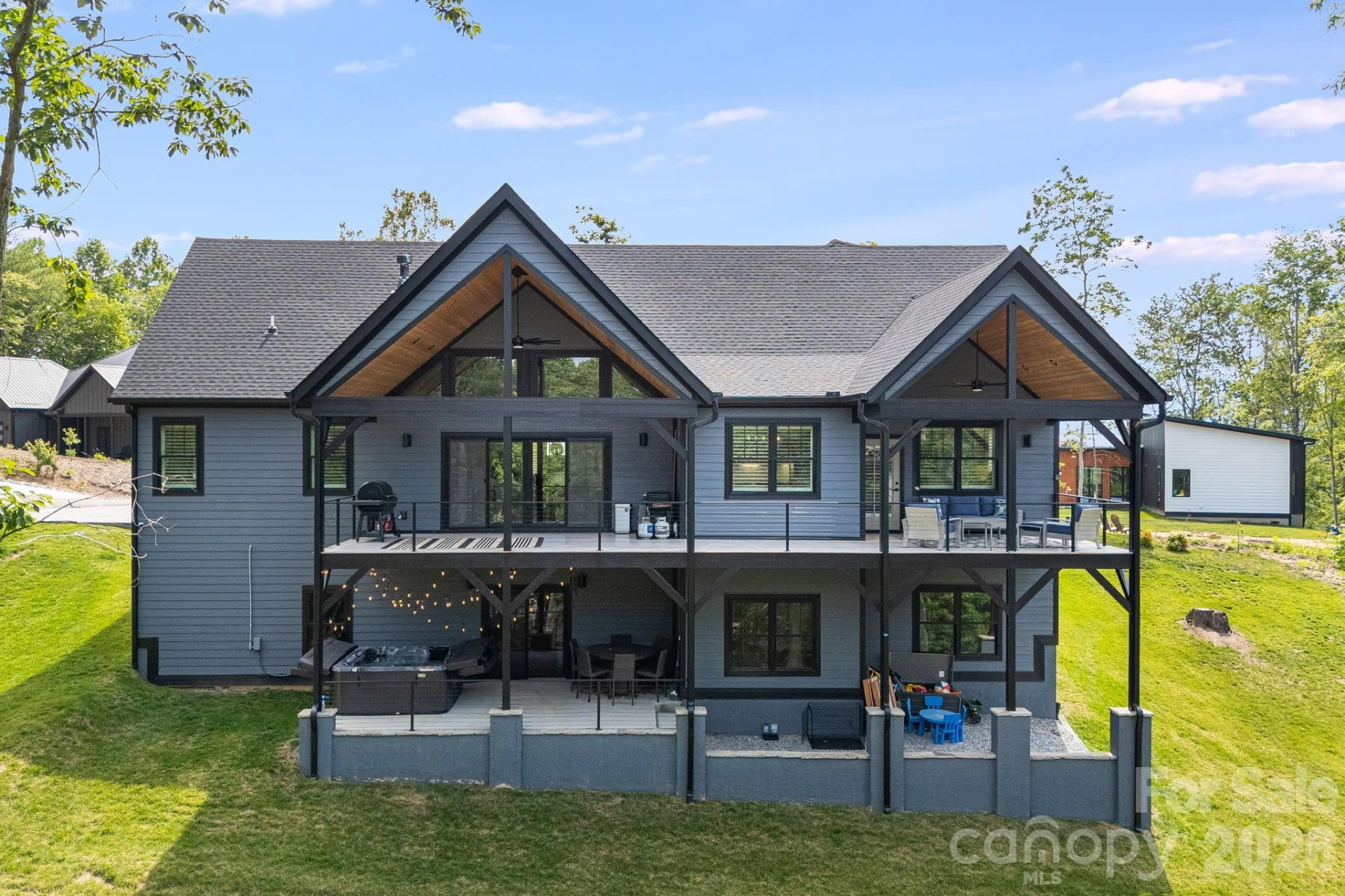 163 Northview Drive - Photo 3