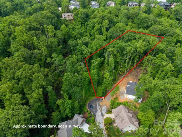334 Carriage Crest Drive, Hendersonville, NC, 28791