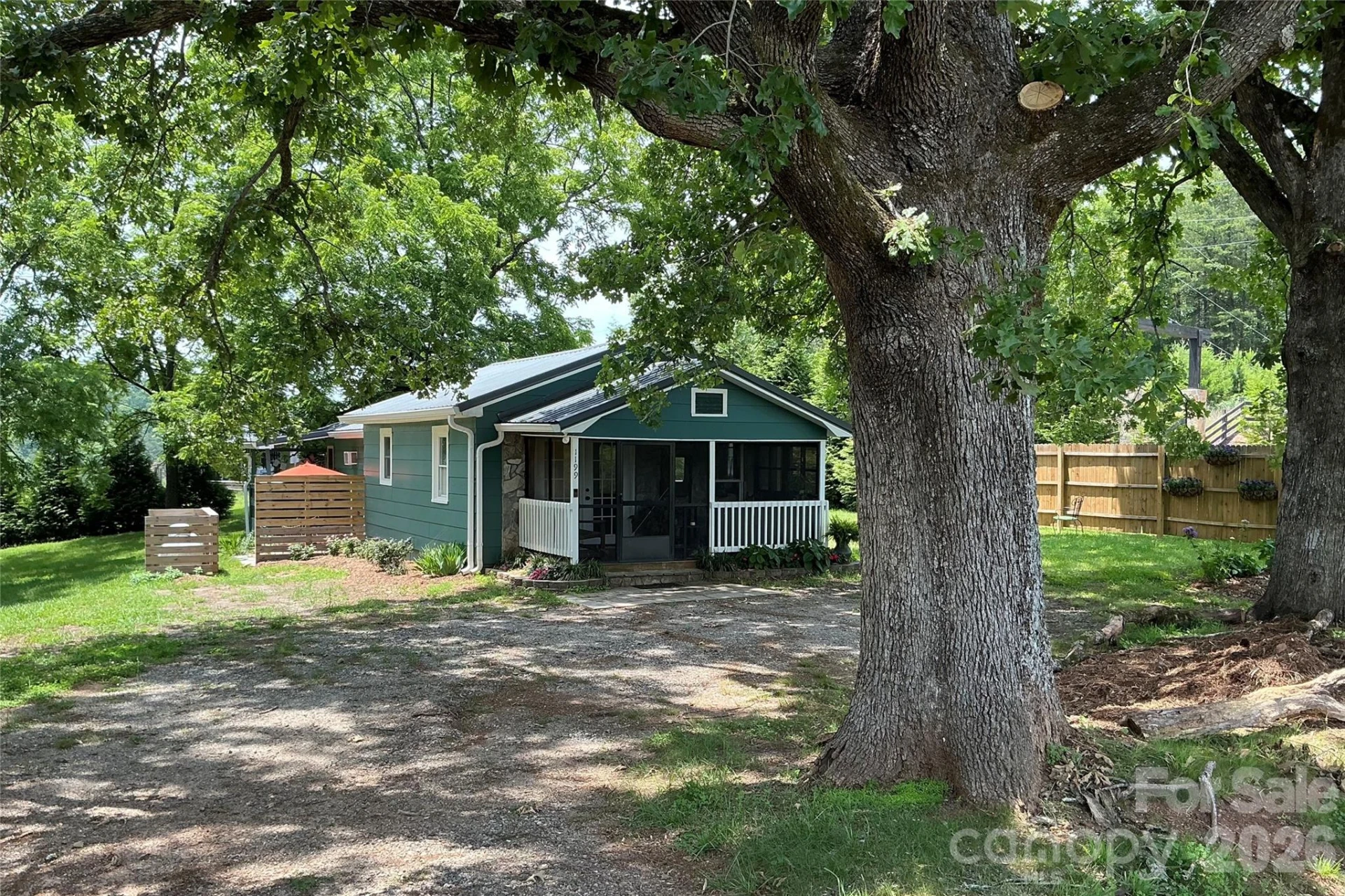 1199 Mcentire Road - Photo 2