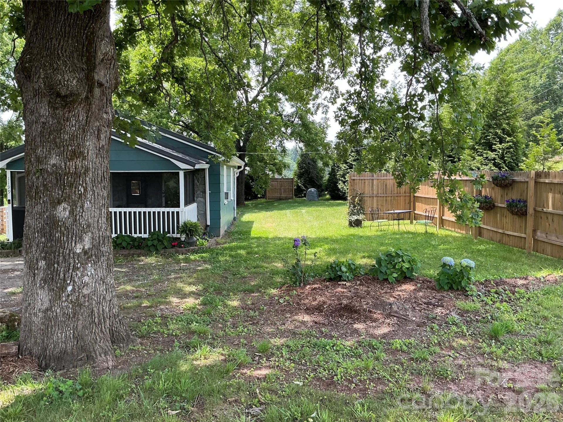 1199 Mcentire Road - Photo 5