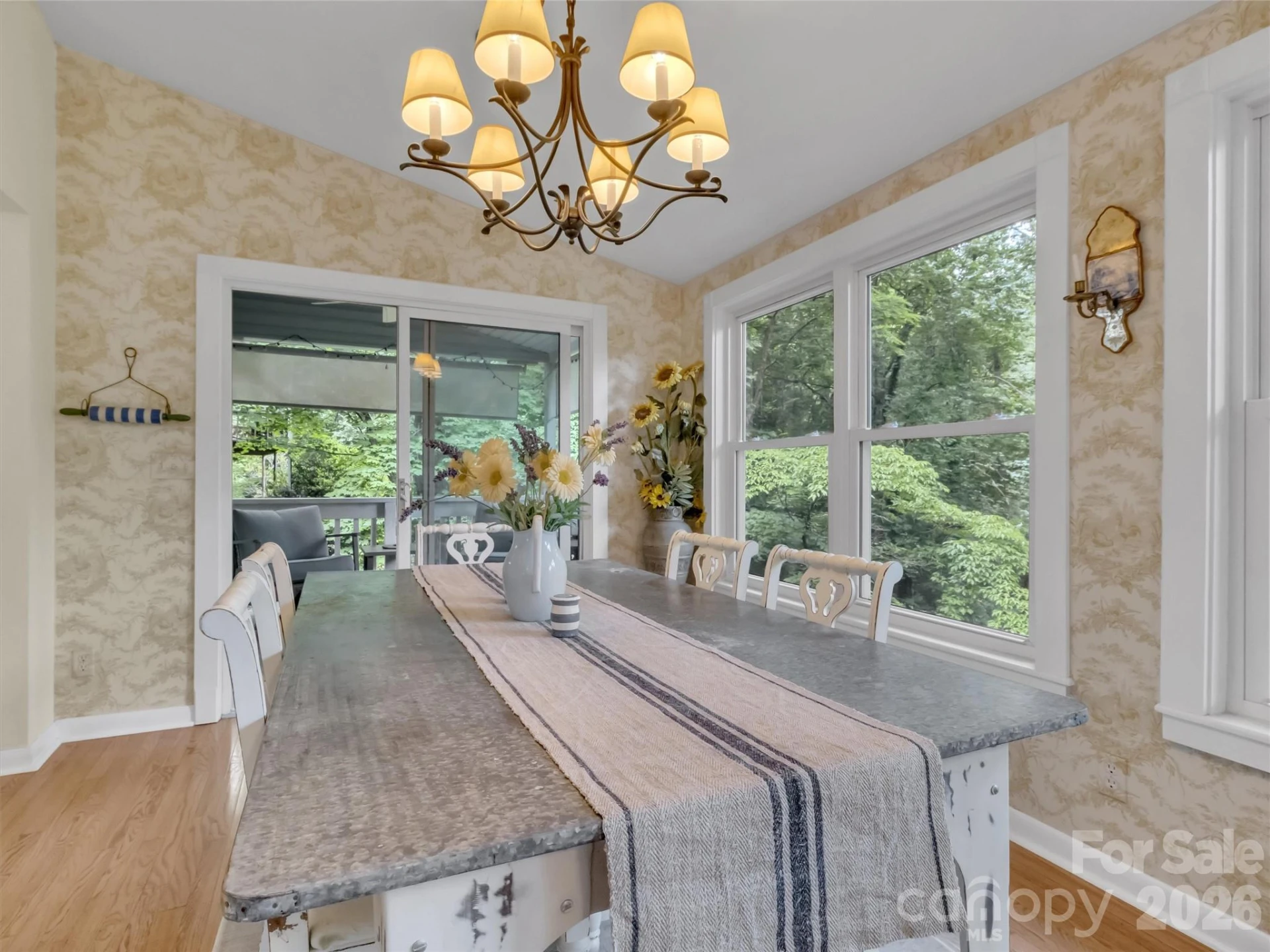 228 Crescent Drive - Photo 11