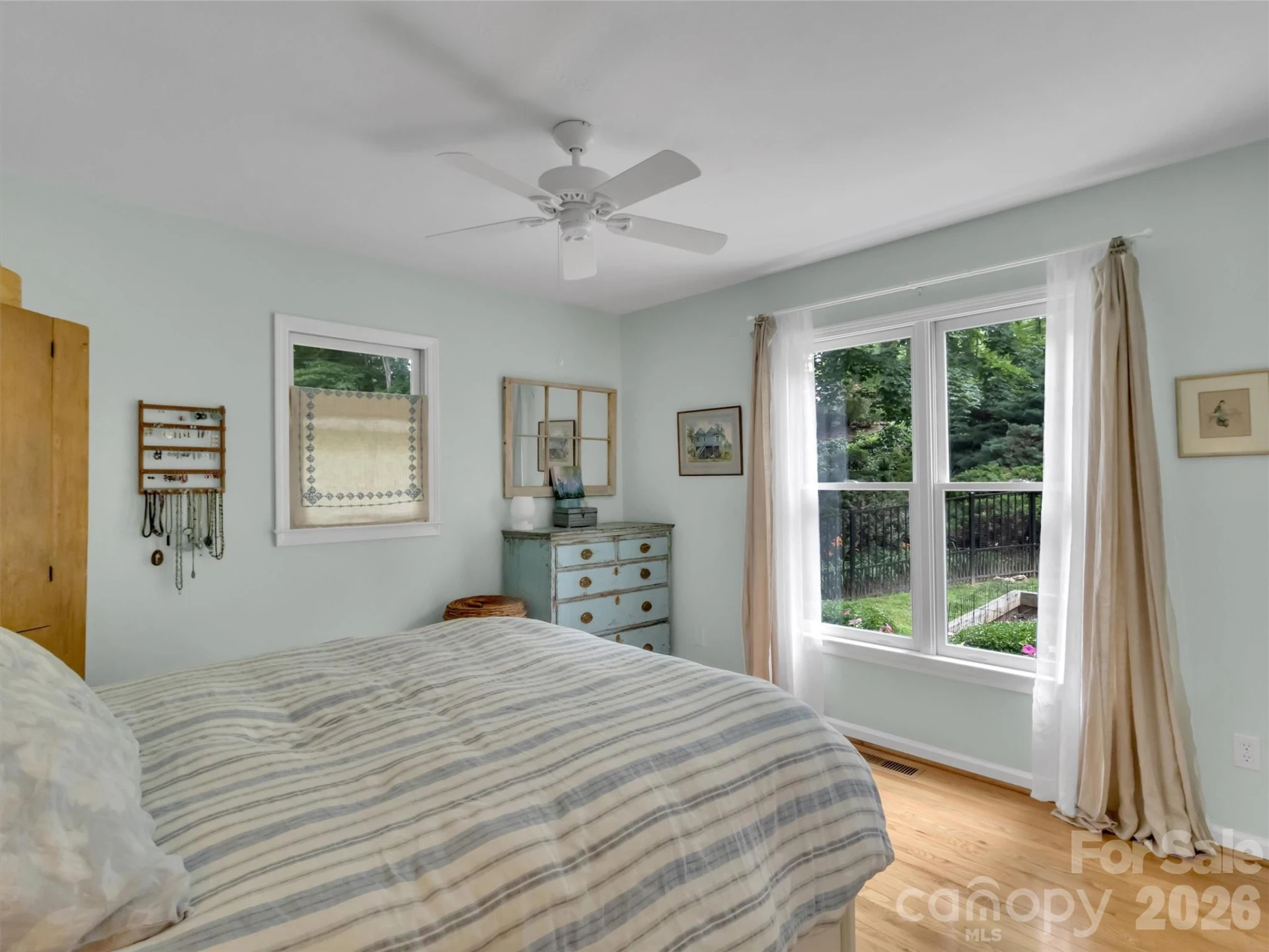 228 Crescent Drive - Photo 15