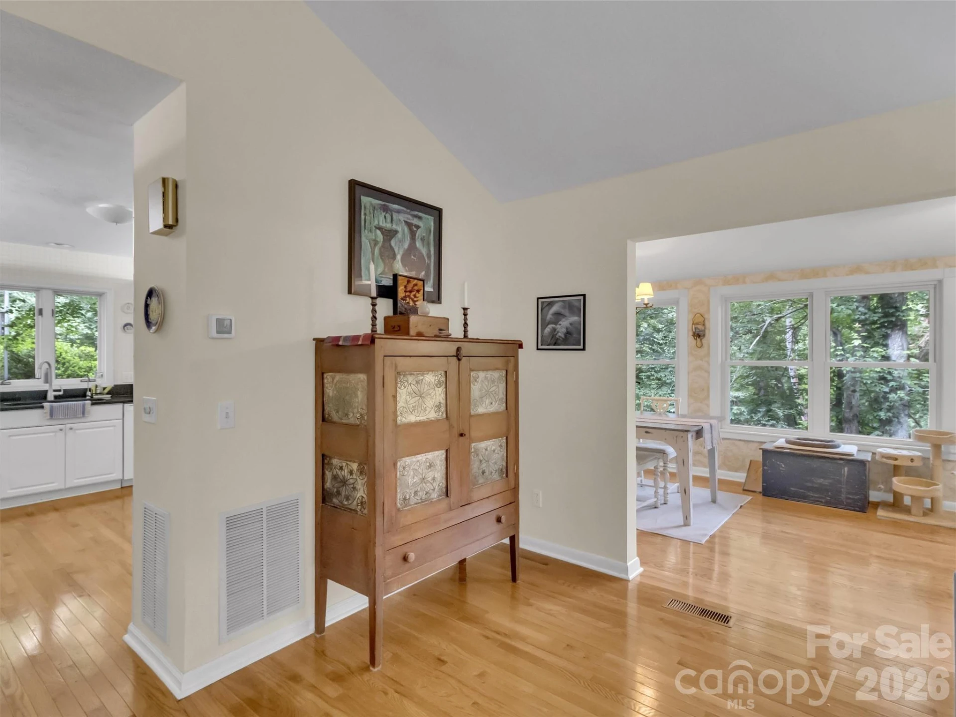 228 Crescent Drive - Photo 9