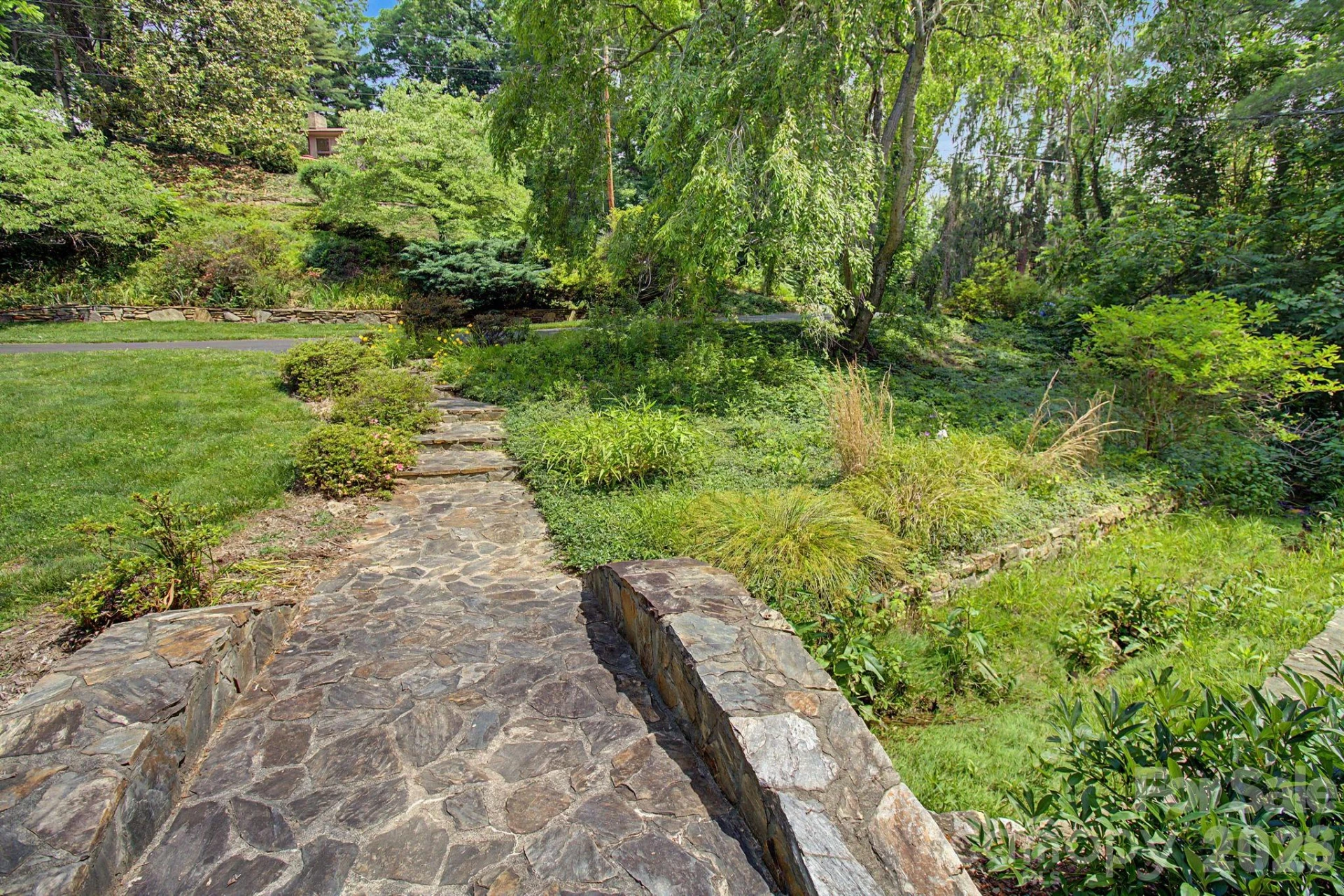 22 Mayfair Drive - Photo 41
