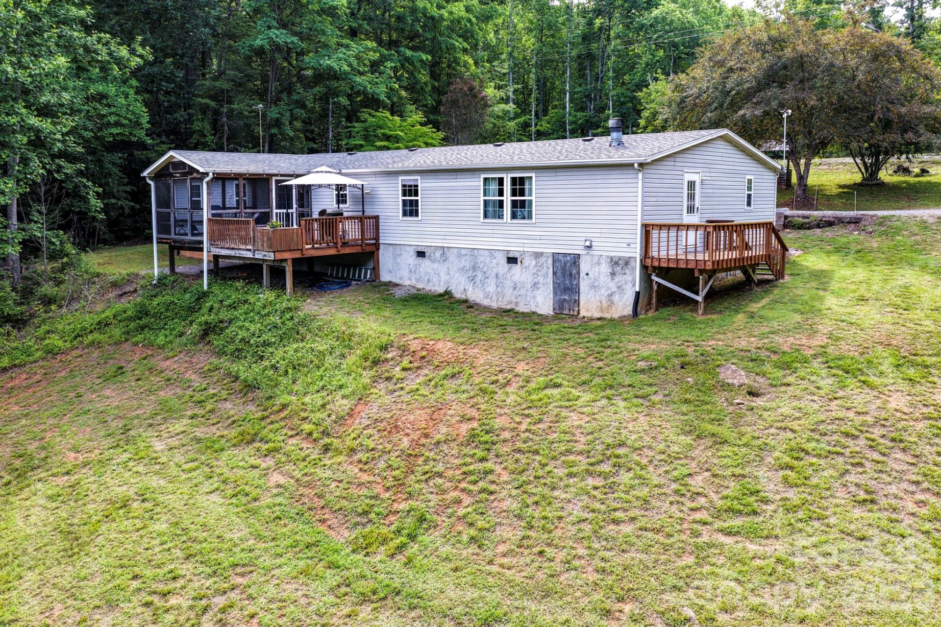 241 Ridgecrest Drive - Photo 4