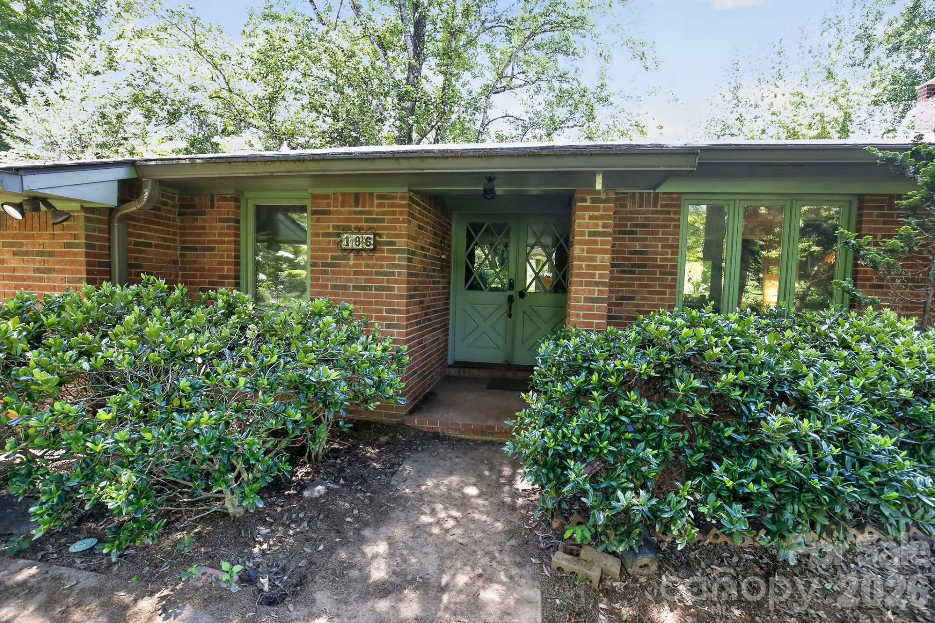 186 Catherine Drive