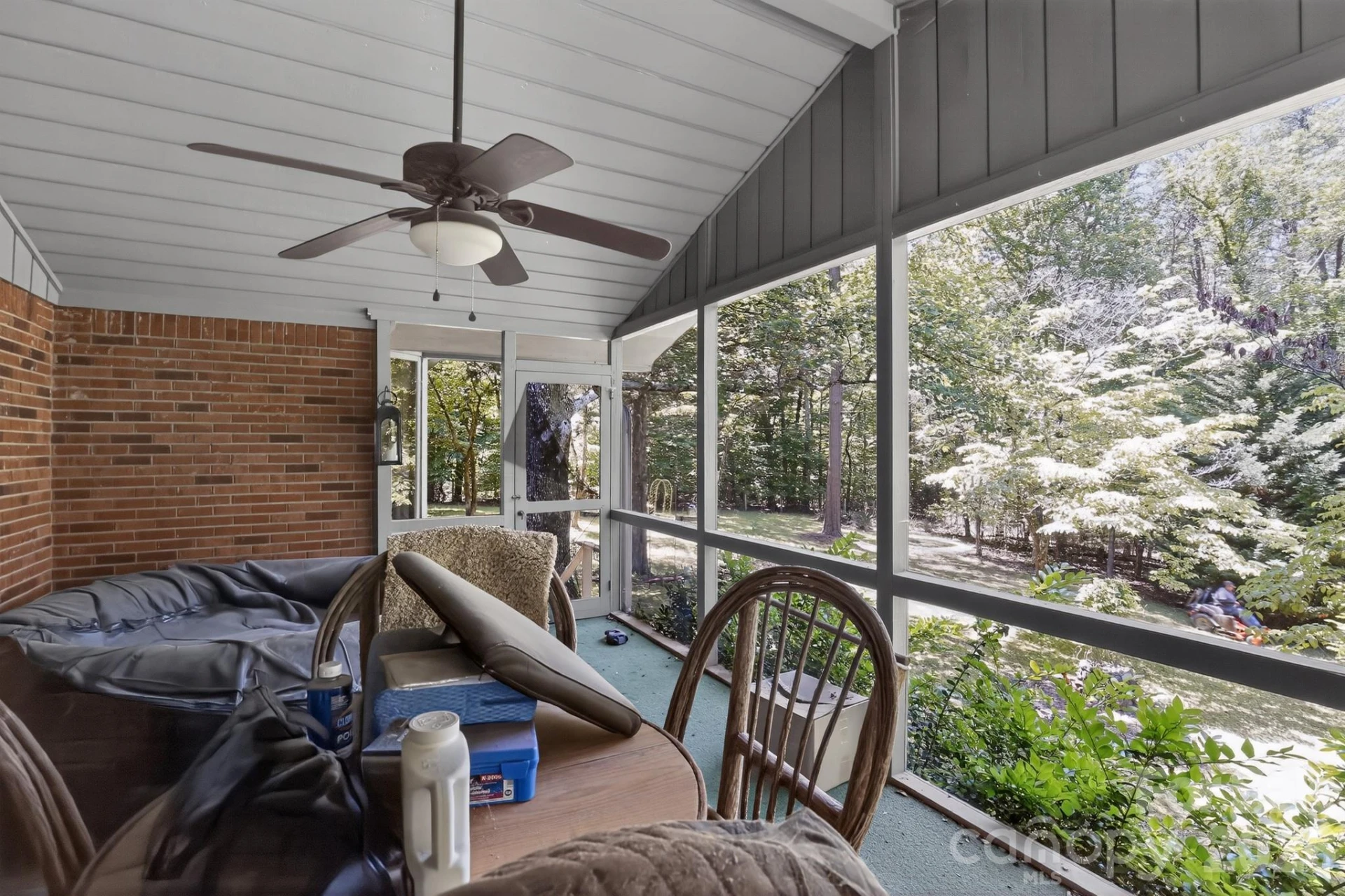 186 Catherine Drive - Photo 32