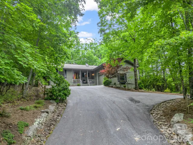 558 Middle Connestee Trail, Brevard, NC, 28712