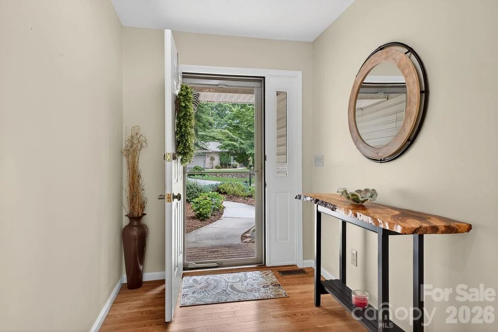 1820 Riverview Court - Photo 2