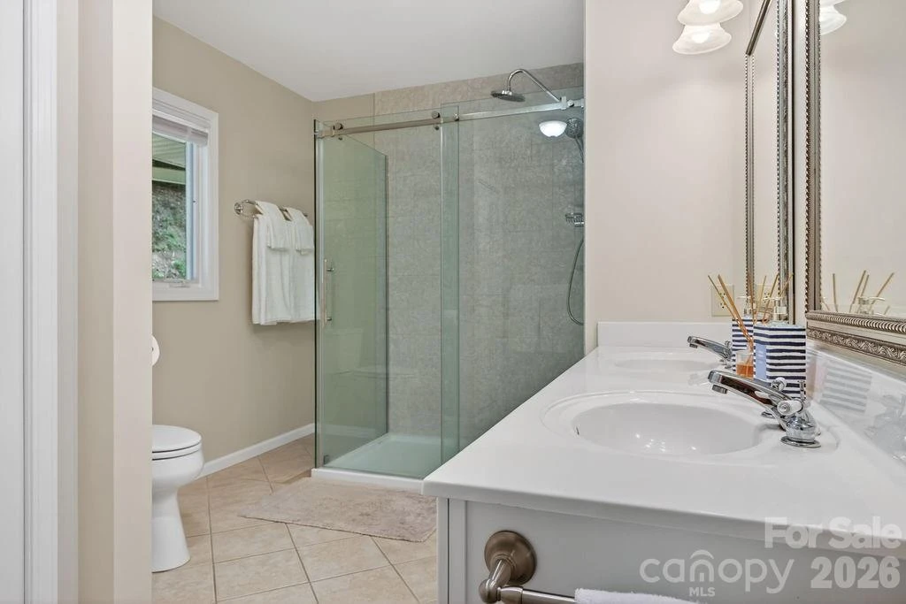 1820 Riverview Court - Photo 14