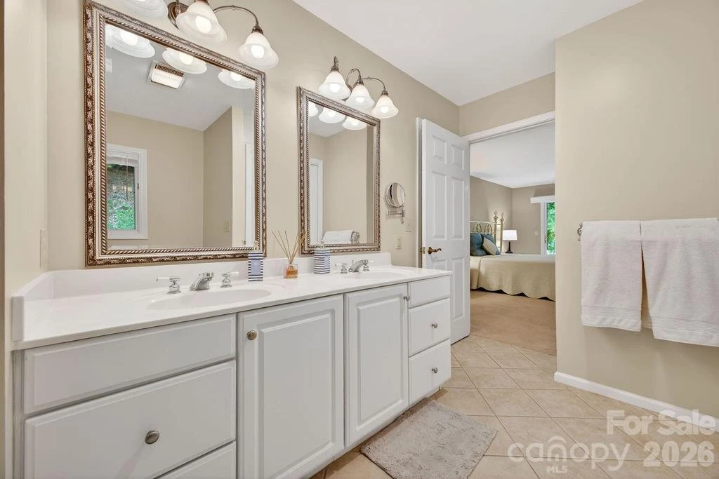 1820 Riverview Court - Photo 15
