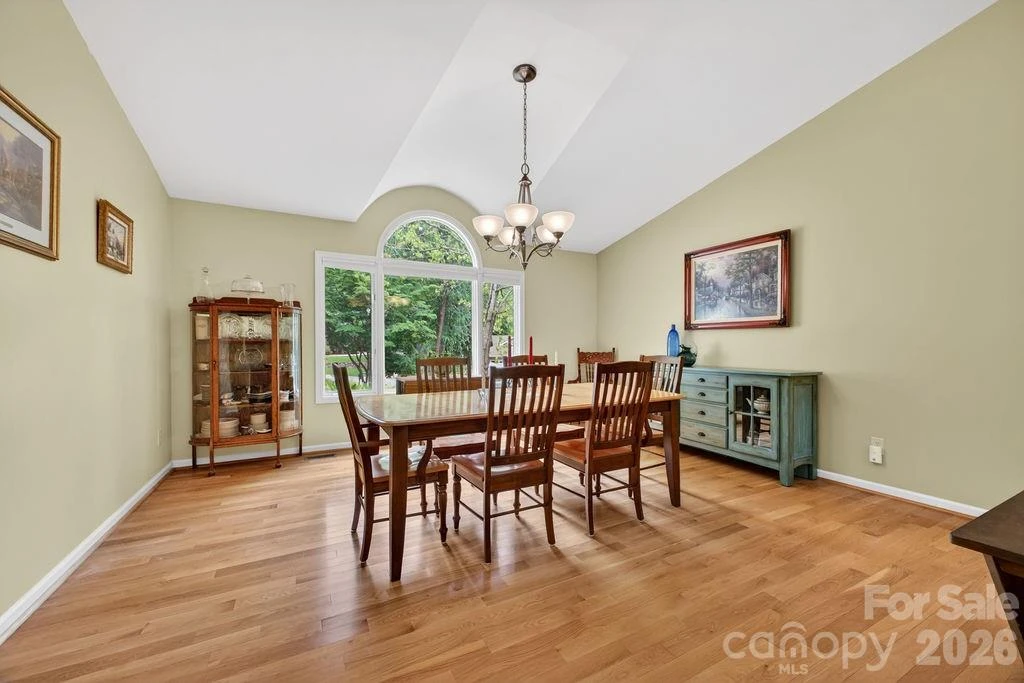1820 Riverview Court - Photo 5