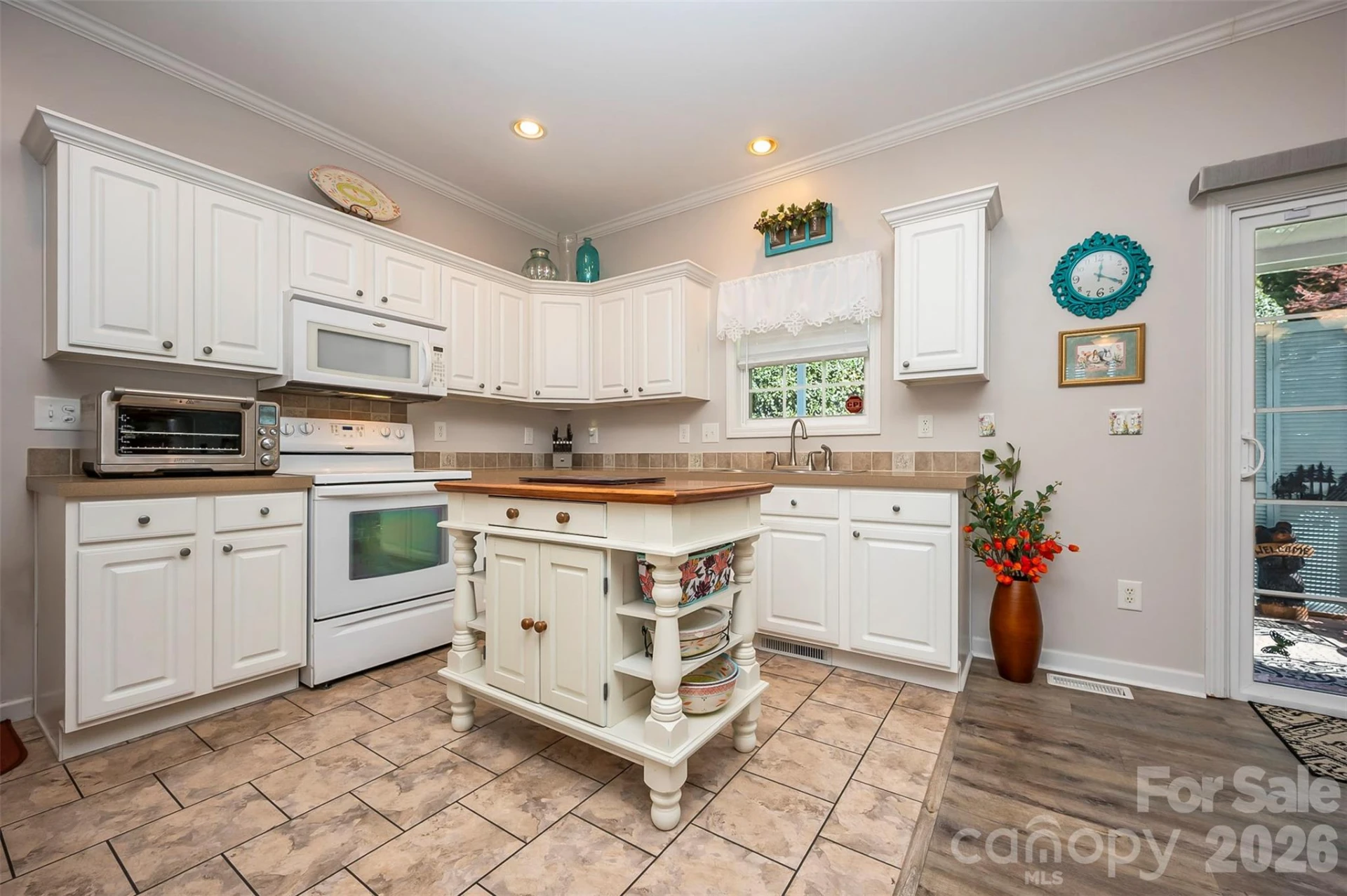34 Middle Street - Photo 15