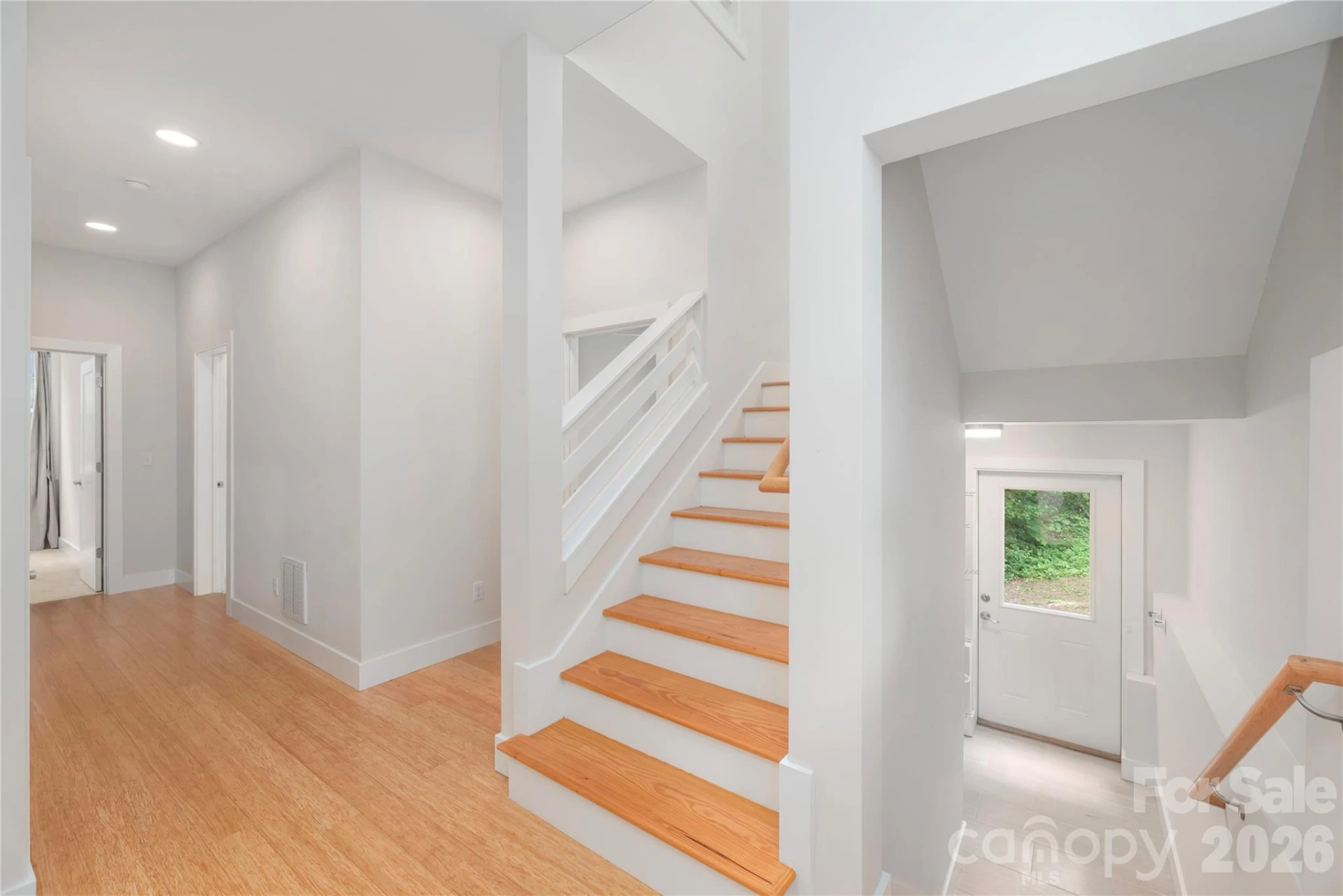 39 Hubbard Avenue - Photo 16