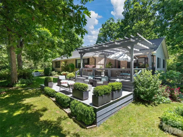 122 Brandon Road, Hendersonville, NC, 28739