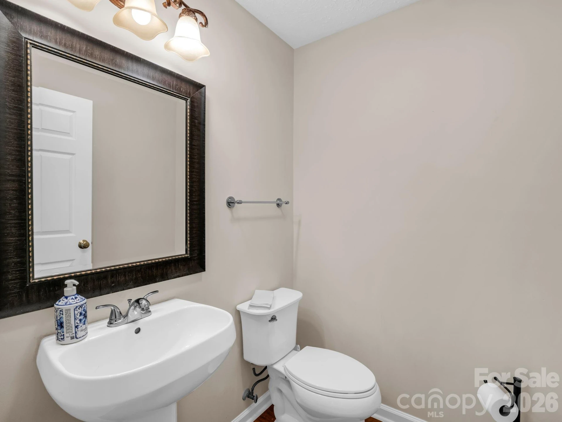 271 Collinsville Road - Photo 25