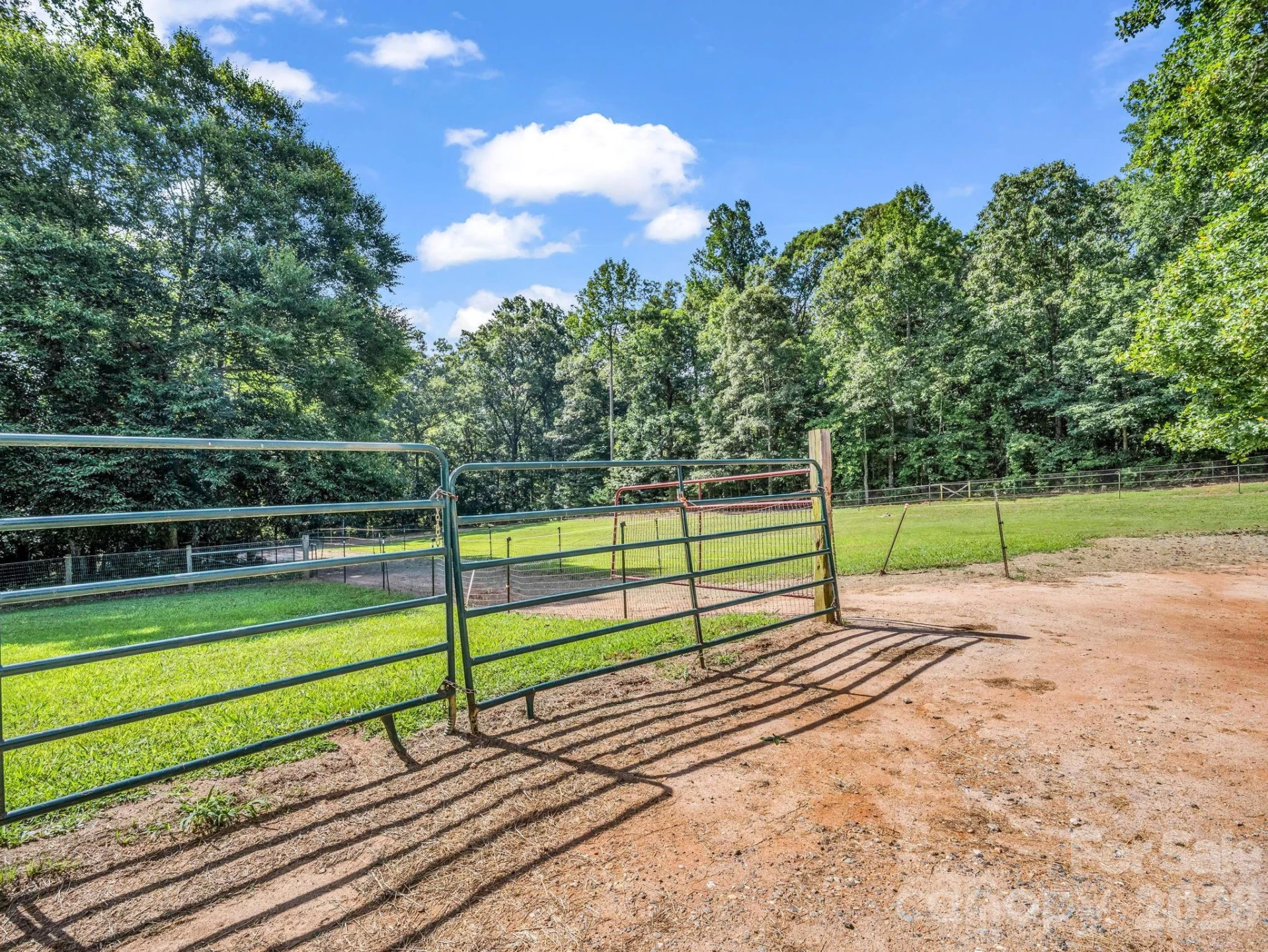 271 Collinsville Road - Photo 44