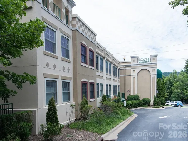 37 Hiawassee Street, Asheville, NC, 28801